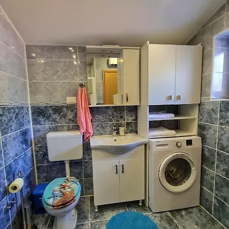 Apartman Goga With Pool And Jacuzzi