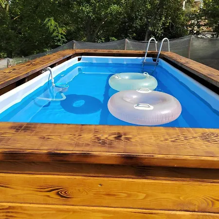 Goga With Pool And Jacuzzi *