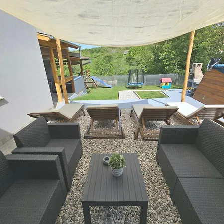 Goga With Pool And Jacuzzi *