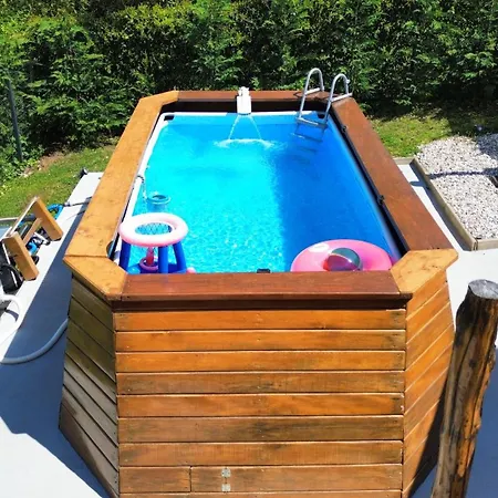 Goga With Pool&jacuzzi